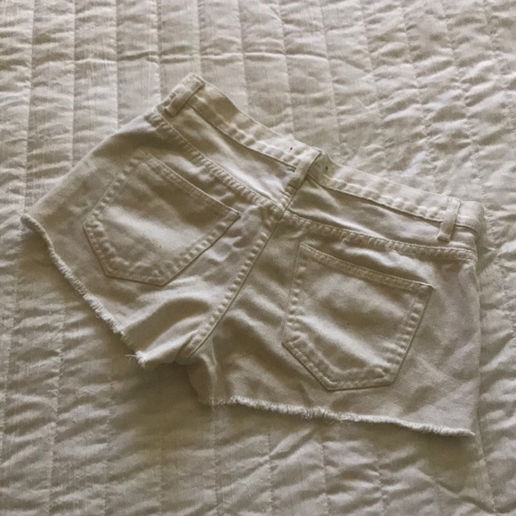 Shorts - Picture 3 of 3